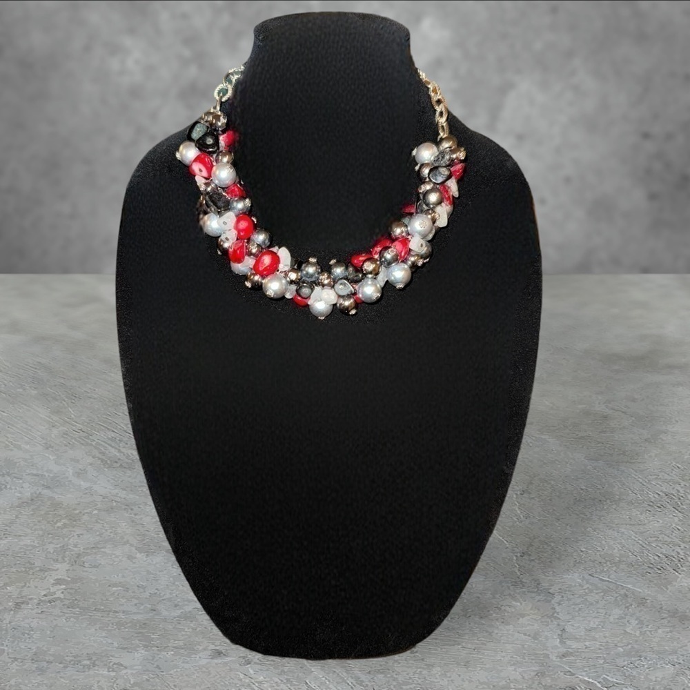 Cluster necklace